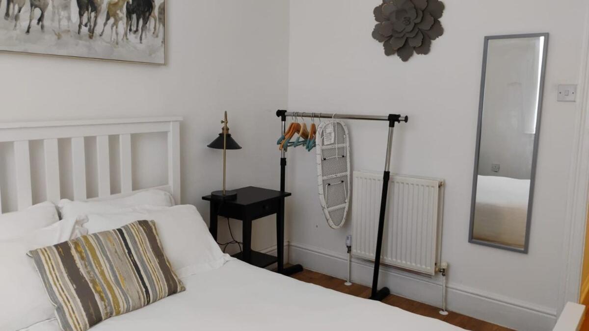 Charming Six Bedroom Townhouse Citystay Close To City Centre Liverpool Bagian luar foto